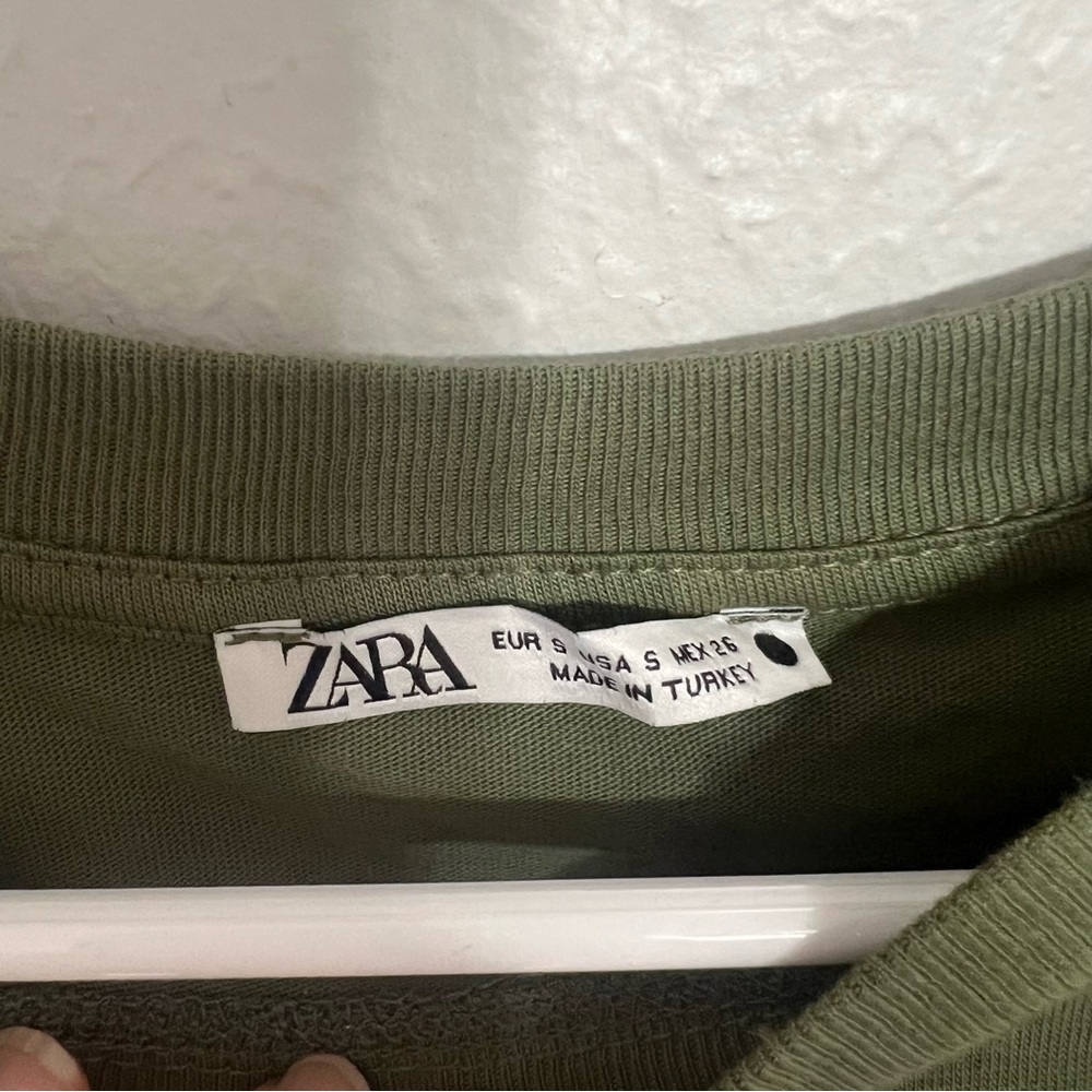 Zara Shoulder Pad Top - Picture 5 of 7